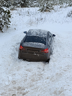 прошу помощи, улетел в кювет! вытащить застрявшую машину Ситроен