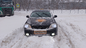 прошу помощи,  вытащить застрявшую машину Лачетти 
