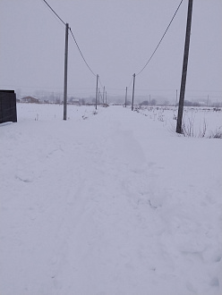 помогите, вытянуть два машины из снежного плена. занесло снегом дорогу, ( перемëты глубиной по колено) не смог проехать до дома, сёл на днище. Застрял на дороге в 400 метрах от дома вытащить застрявшую машину Хундай старекс, тойота рав 4