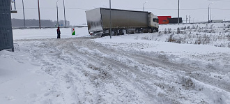 Вытащить фуру из дублёра на трассу вытащить застрявшую машину Ман фура
