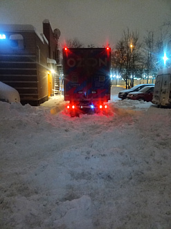 пооборвало редуктор эвакуатор не может забрать не проезжать хотя бы до дороги могите пожалуйста,   вытащить застрявшую машину Гозель