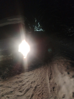 Съехал с дороги, машина почти у забора вытащить застрявшую машину Газель 