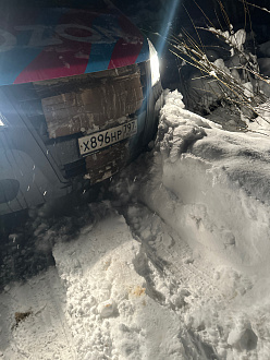 прошу помощи,  вытащить застрявшую машину Газель 