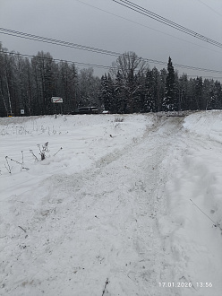 Рыхлый снег застряли на съезде с поля не далеко от дороги, до асфальта метров 15  вытащить застрявшую машину Opel