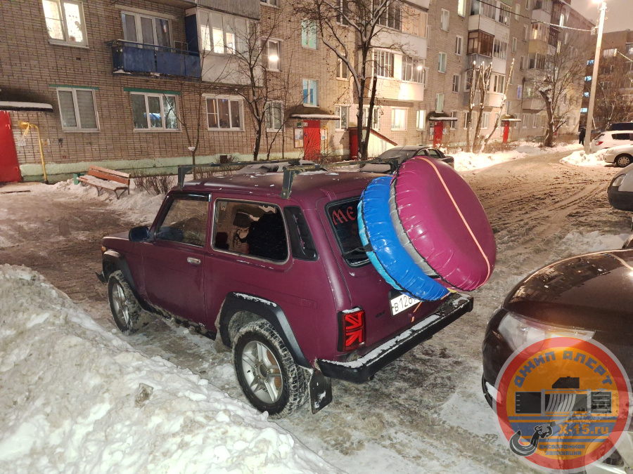 фото застрявшего Нива 