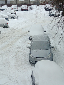Нет, я в городе, мне нужно оттащить машину 11 километров в гараж сервис знакомому. вытащить застрявшую машину Ford.
