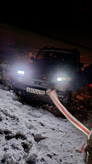 Прошу помощи, вытащить машину из сугробов вытащить застрявшую машину Лада нива