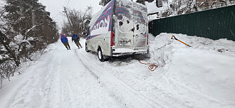помогите, озон, стащил в кювет,  дорогу перегородил вытащить застрявшую машину Газель некст 