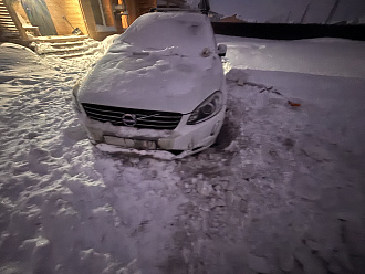 Застрял на выезде с участка. Дернуть до просеки  вытащить застрявшую машину Volvo xc60