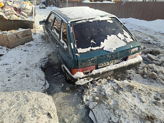 помогите пожалуйста,  очень прошу, в кармане всего  рублей вытащить застрявшую машину не указано