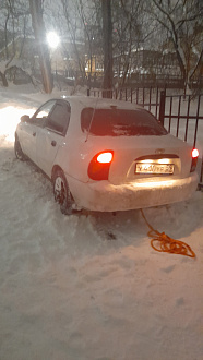 помогите пожалуйста,  стащило . Сижу на брюхе.  Денег нет, зп 5го числа, смогу 5го перевести вытащить застрявшую машину Ланос