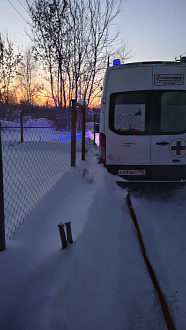 помогите пожалуйста,  патриот не взял, нужно что то с лебедкой. Один вариант тащить через блок от столба. вытащить застрявшую машину Скорая
