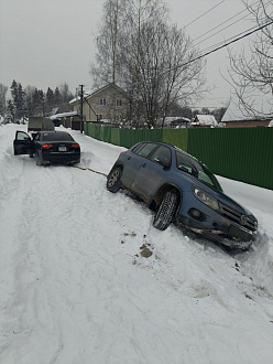 прошу помощи, съехал в кувет в СНТ вытащить застрявшую машину Фольцваге тигуан
