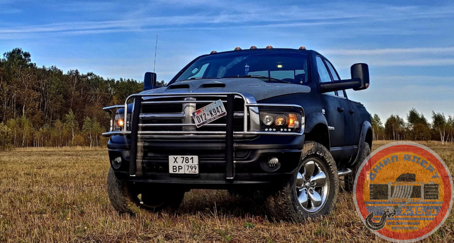 фото застрявшего Dodge RAM 