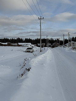 прошу помощи, повис на брюхе на нечищенной дороге. Крюк и трос динамика есть вытащить застрявшую машину Audi