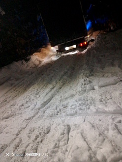 прошу помощи,  вытащить застрявшую машину Газель 