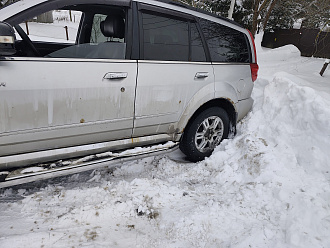 Застряли в снегу . полный привод не работает выехать не можем вытащить застрявшую машину Грейт вол Ховер