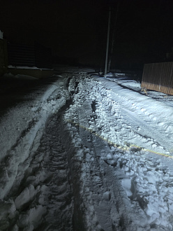 Застрял в частном секторе,  в колее, до жёсткого покрытия метров 30-40, заканчивается дизельное топливо вытащить застрявшую машину Камаз компас 5