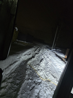 Застрял в частном секторе,  в колее, до жёсткого покрытия метров 30-40, заканчивается дизельное топливо вытащить застрявшую машину Камаз компас 5