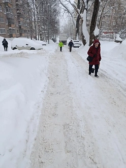 Застрял в снежной колее, вытащить застрявшую машину Man