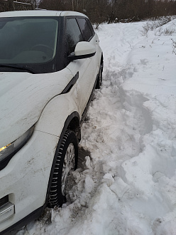 Застрял в колее, прилип, нужно дёрнуть, троса нет ( вытащить застрявшую машину Рэндж ровер эвок 