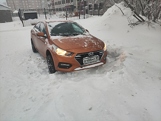 Застрял в снегу вытащить застрявшую машину Солярис
