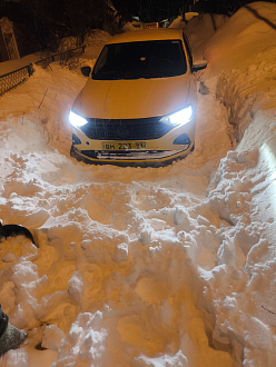 Если в колее метров 100 до асфальта. вытащить застрявшую машину Volkswagen polo?