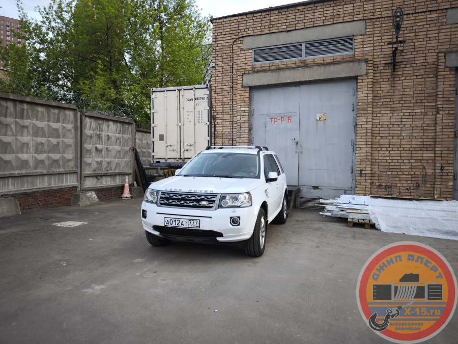 фото застрявшего LR Freelander 2 2.2sd Москва