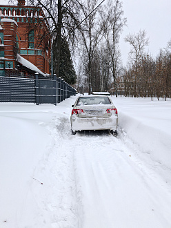 помогите пожалуйста,  застрял не могу выехать  вытащить застрявшую машину не указано