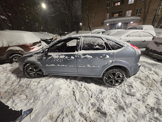 Застряла машина в снегу вытащить застрявшую машину Ford