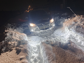 Авто село на пузо вытащить застрявшую машину Форд фокус 3