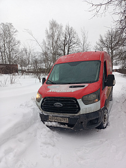 прошу помощи, свело с дороги, нужна машина по больше вытащить застрявшую машину Ford transit 