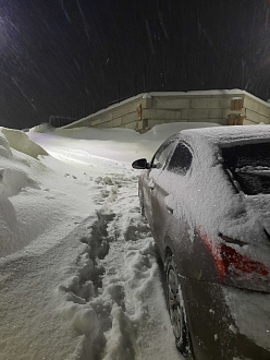 Машина застряла на подъёме, прокручиваются колеса. Нет вступления с дорогой по вытащить застрявшую машину Hyundai solaris