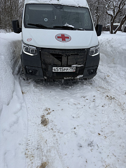 Застряли на дороге в колее вытащить застрявшую машину Газель NN скорая помощь