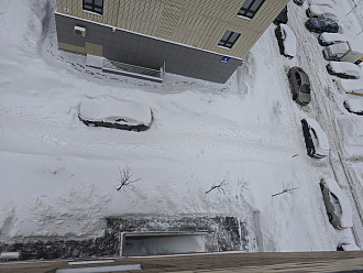Застряла в снегу во дворе  , стояла 6 месяцев вытащить застрявшую машину Форд мандео 