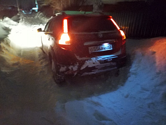 прошу помощи, троса увы нет.. :( СНТ Ветеран вытащить застрявшую машину Dongfeng H30 Cross