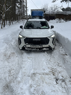 Заселена калие вытащить застрявшую машину Хавал Джулиан