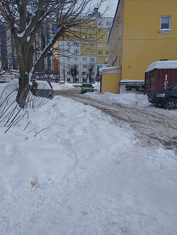 помогите, застряла машина в снегу. Помогите вытянуть и выехать на дорогу, примерно метров 100 до дороги вытащить застрявшую машину Sollers Atlant