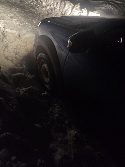 Застряла в колее вытащить застрявшую машину Лада Ларгус