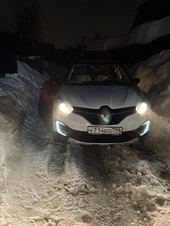 Застряли на горке в посёлке не можем выехать. вытащить застрявшую машину Renault kaptur.