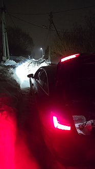 Сели на пузо на дороге. Снег рыхлый. Два колеса прокручиваются. Exceed не смог вытащить вытащить застрявшую машину Ауди а6