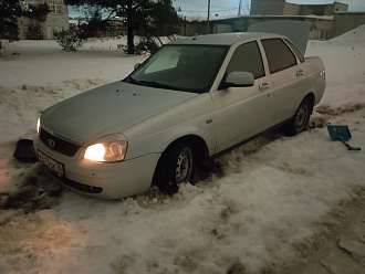 Закопался в сугробе на парковке, метров 100 снежной каши до твердого покрытия, плюс подъем с выезда из парковки вытащить застрявшую машину Лада
