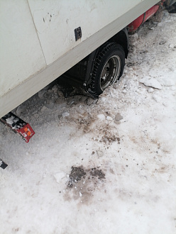 Застрял возле дома , провалился при разгрузке вытащить застрявшую машину Газель