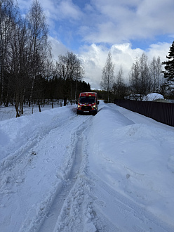 Застрял в колее.
70 метров до жесткого покрытия. вытащить застрявшую машину Форд