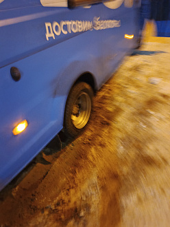 прошу помощи,  вытащить машину, снесло в сугроб  вытащить застрявшую машину Газель