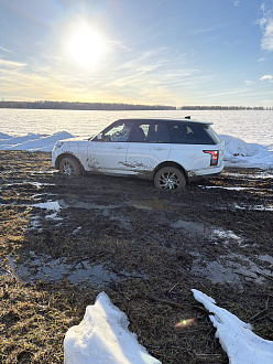Застрял в поле, до асфальта 100 метров вытащить застрявшую машину Range Rover