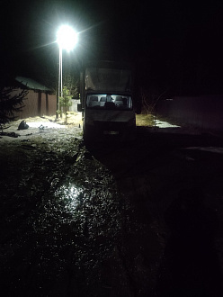 помогите пожалуйста,  застрял в грязи на дачном поселке тросс есть длинный , чтобы не заезжать вам в грязь, нужен полноприводный автомобиль. Протащить надо метров 10 -20  вытащить застрявшую машину Газель некст