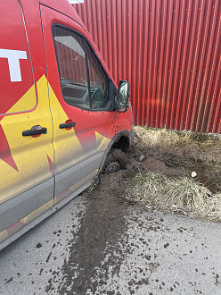 Застрял на ровном месте вытащить застрявшую машину Транзит