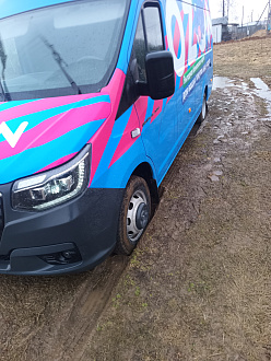 помогите пожалуйста,  проваливаясь не могу выехать вытащить застрявшую машину Шазель