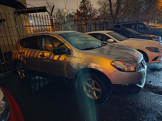 прошу помощи, прикурить. Проводов нет вытащить застрявшую машину Ниссан